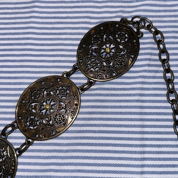 CHICO’S Chain belt - Picture 4 of 9